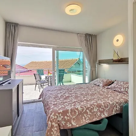 Ferienwohnung Fur 2 Personen Ca 25 Qm In Silo, Kvarner Bucht Krk Apartment