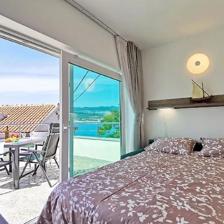 Apartment Ferienwohnung Fur 2 Personen Ca 25 Qm In Silo, Kvarner Bucht Krk